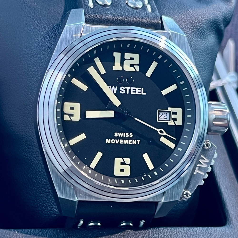 TW Steel Canteen Date Designer Sport Men’s Watch. - Picture 3 of 7
